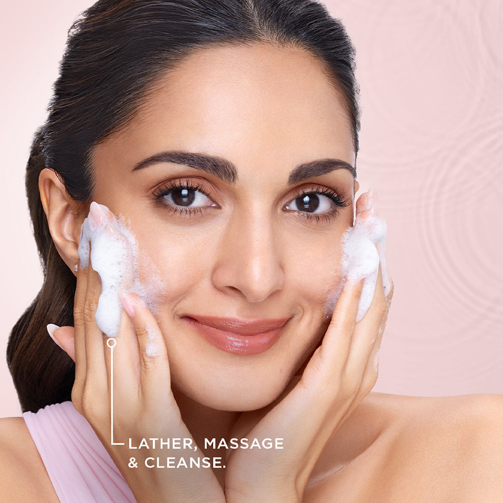 POND'S Bright Beauty Anti-Dullness Facewash with Vitamin B3
