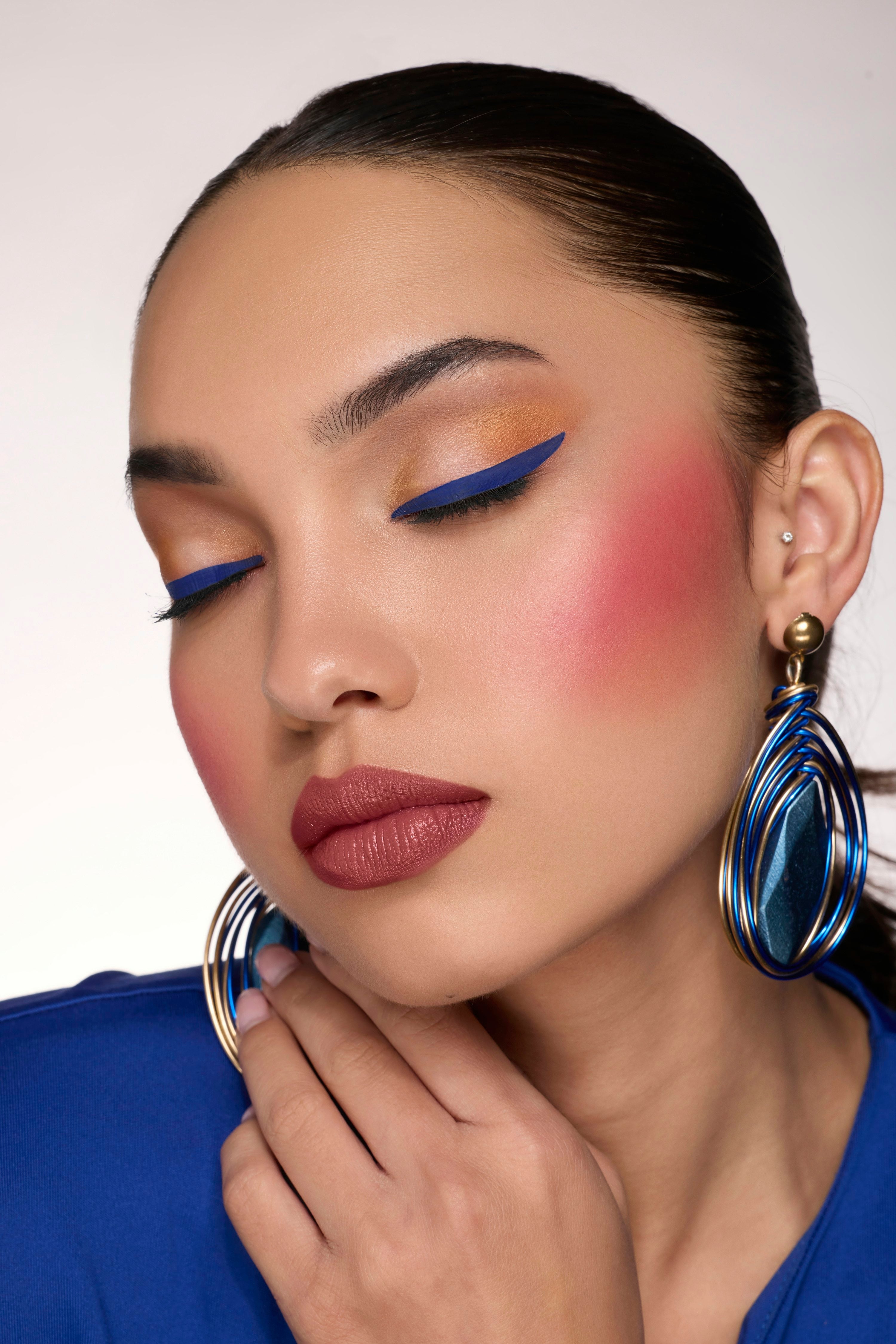 Colorbar Sinful Blush Liquid Wand