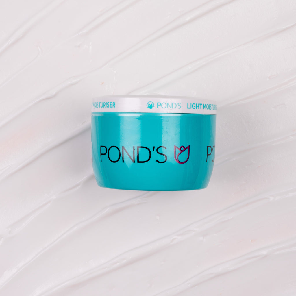Fresh Glow Light Moisturiser with Vitamin E +Glycerine