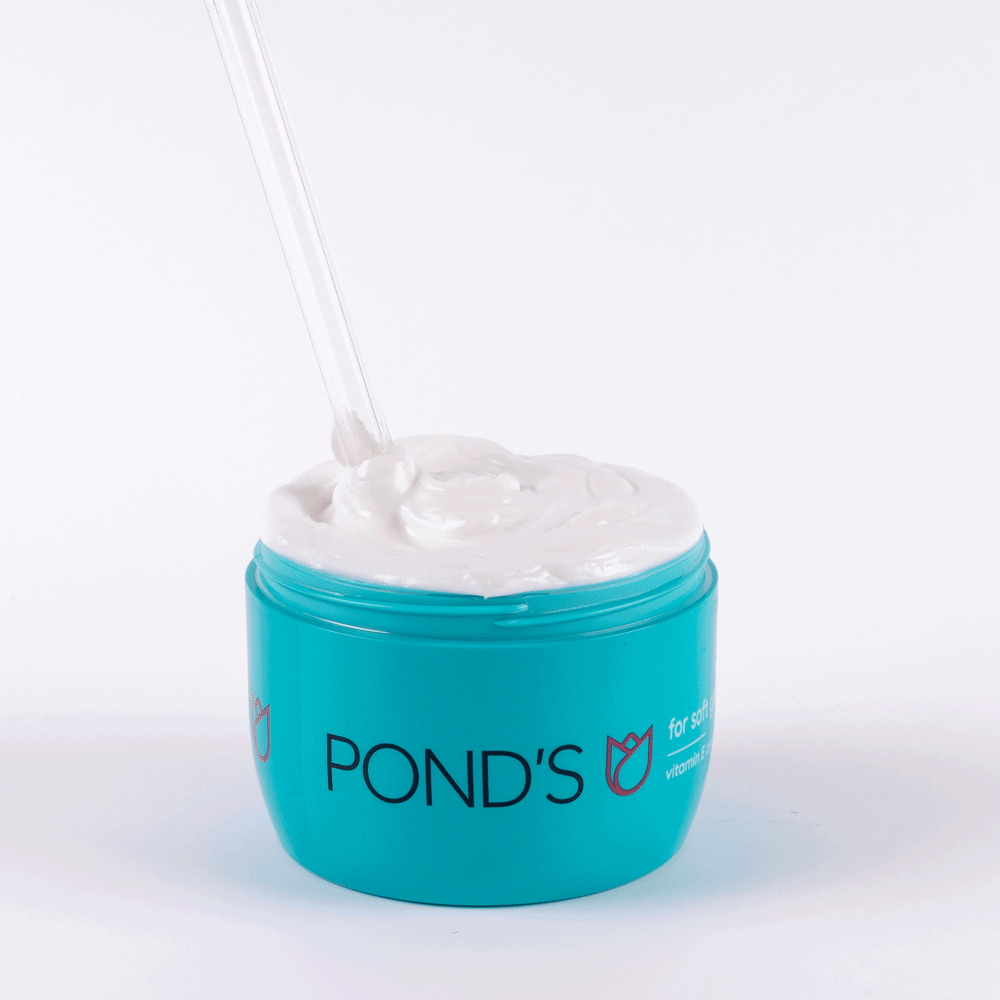 Fresh Glow Light Moisturiser with Vitamin E +Glycerine