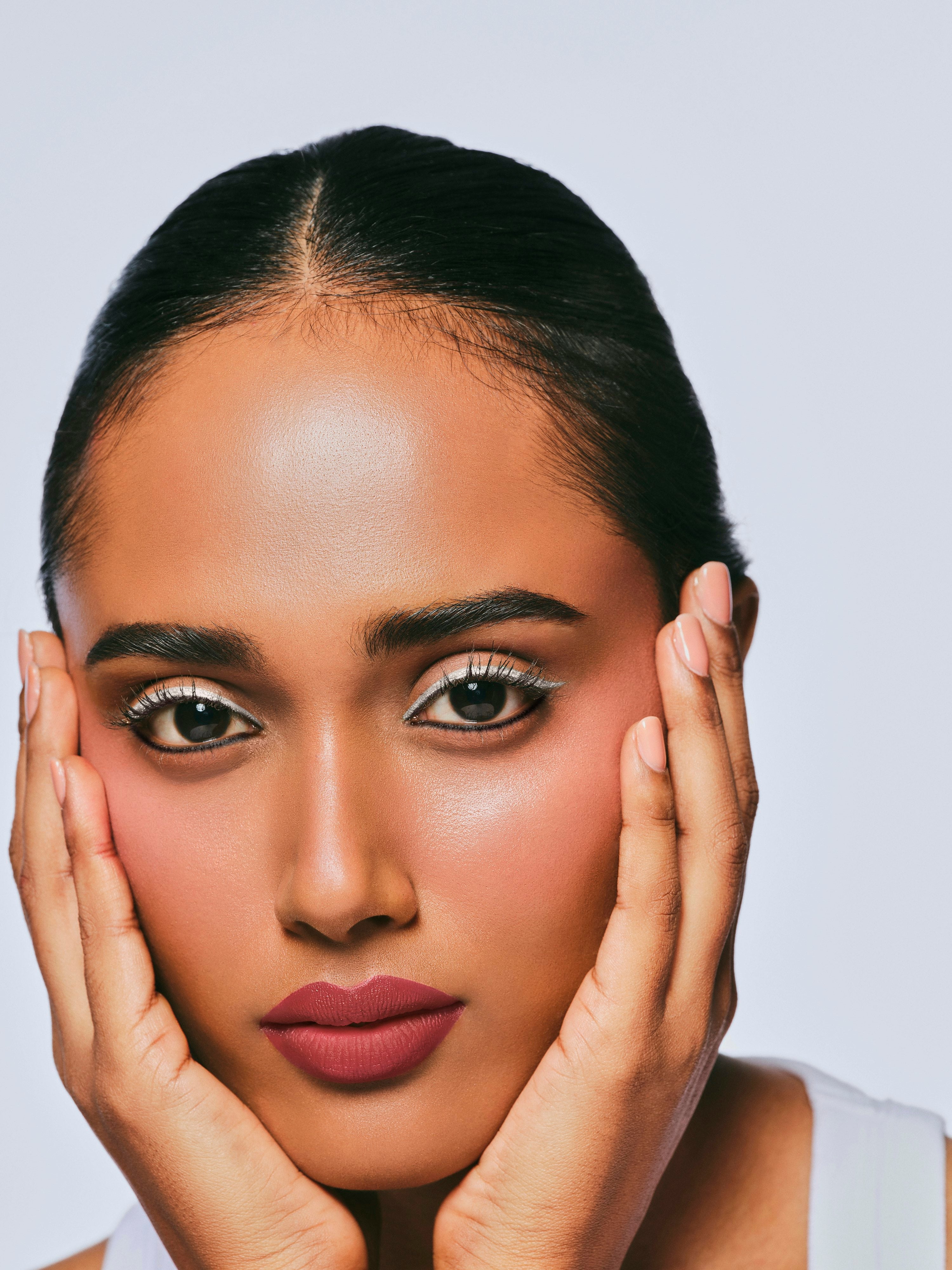 Colorbar Sinful Blush Liquid Wand