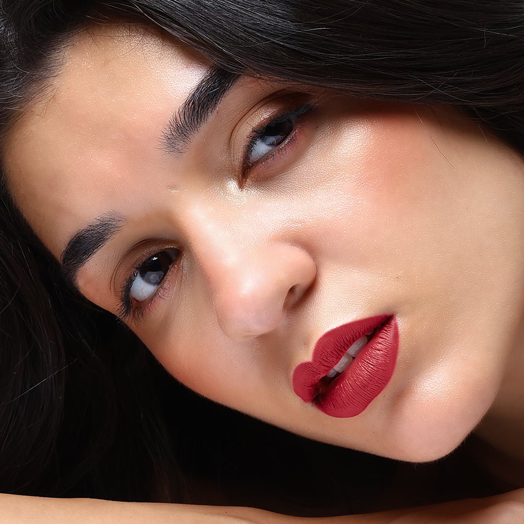 Flicka Set & Attack Liquid Matte Lipstick