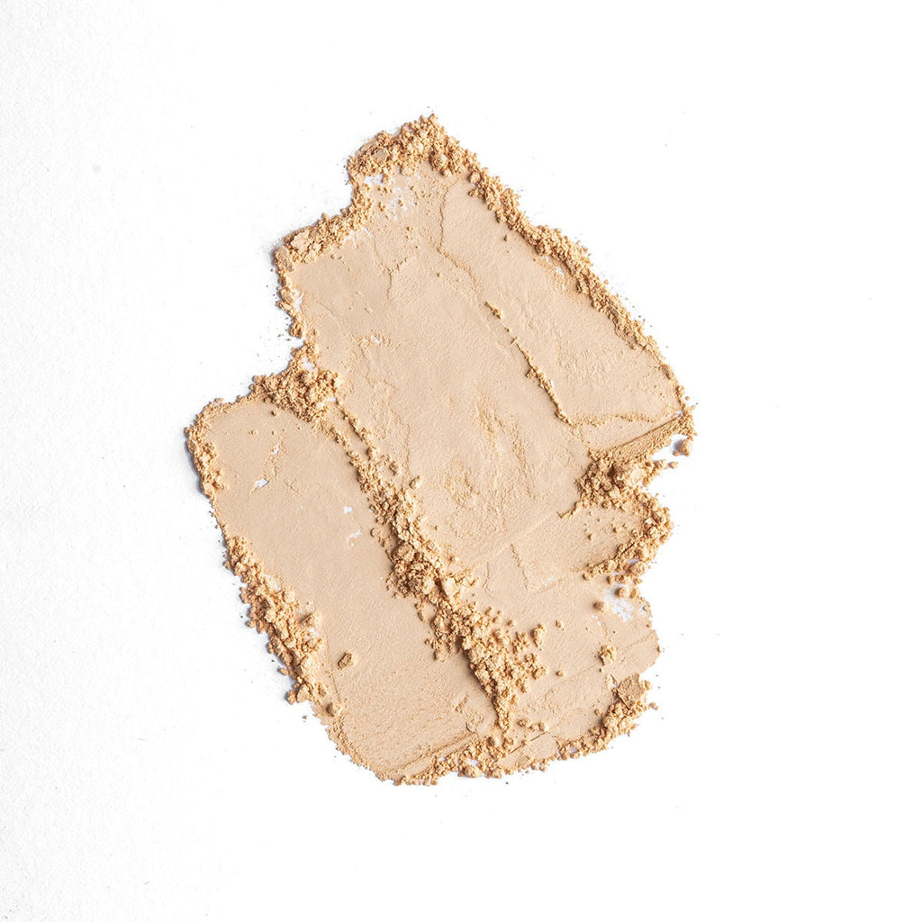 Mamaearth Glow Oil Control Compact SPF 30 With Vitamin C & Turmeric