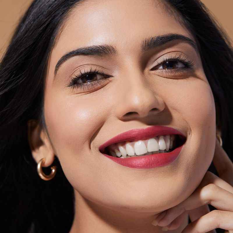 Mamaearth Moisture Matte Longstay Lipstick With Avocado Oil & Vitamin E